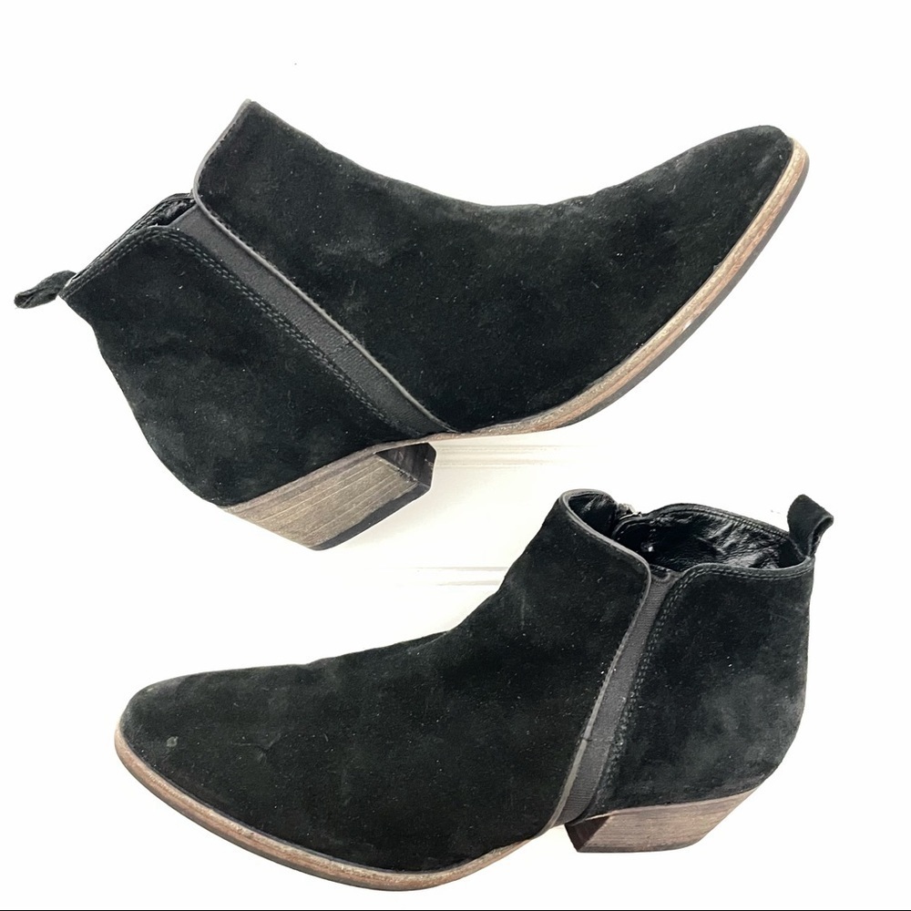 Aquatalia Suede Black Ankle Boot 393